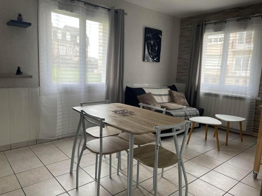 Le Tem Au Coeur De Fecamp Apartamento Exterior foto